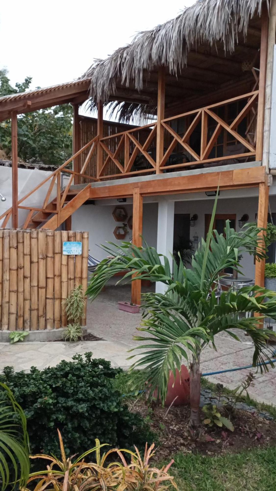 Costa Luna Aparthotel Vichayito Kültér fotó